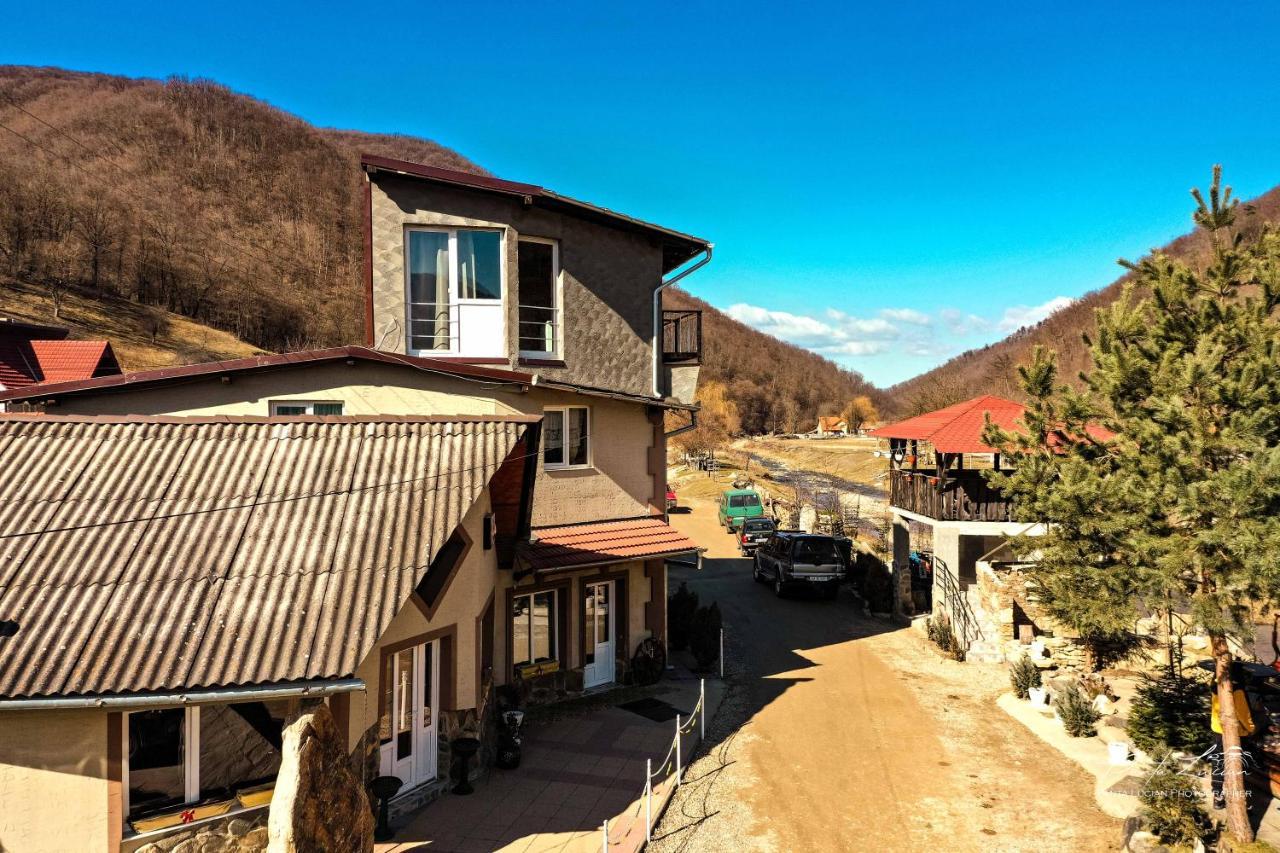 Casa Micutu Si Lya Villa Strungari Exterior foto