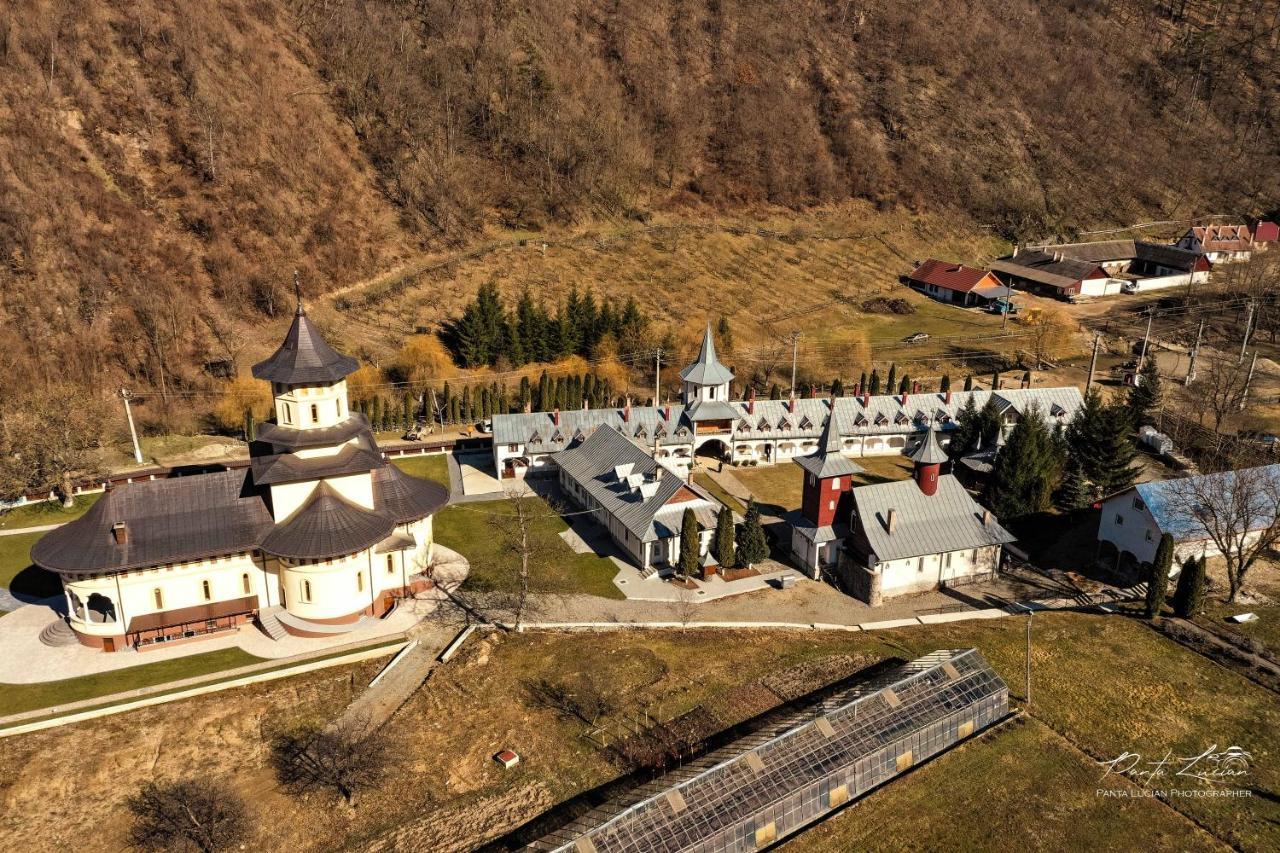 Casa Micutu Si Lya Villa Strungari Exterior foto